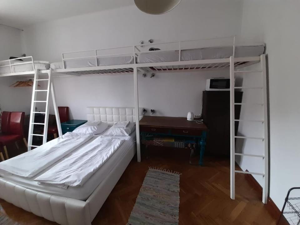 Rodzinna Przestrzen Dla 8 Osob 2 Pokoje Z Lazienka I Mini Aneksem Warszawa Eksteriør bilde